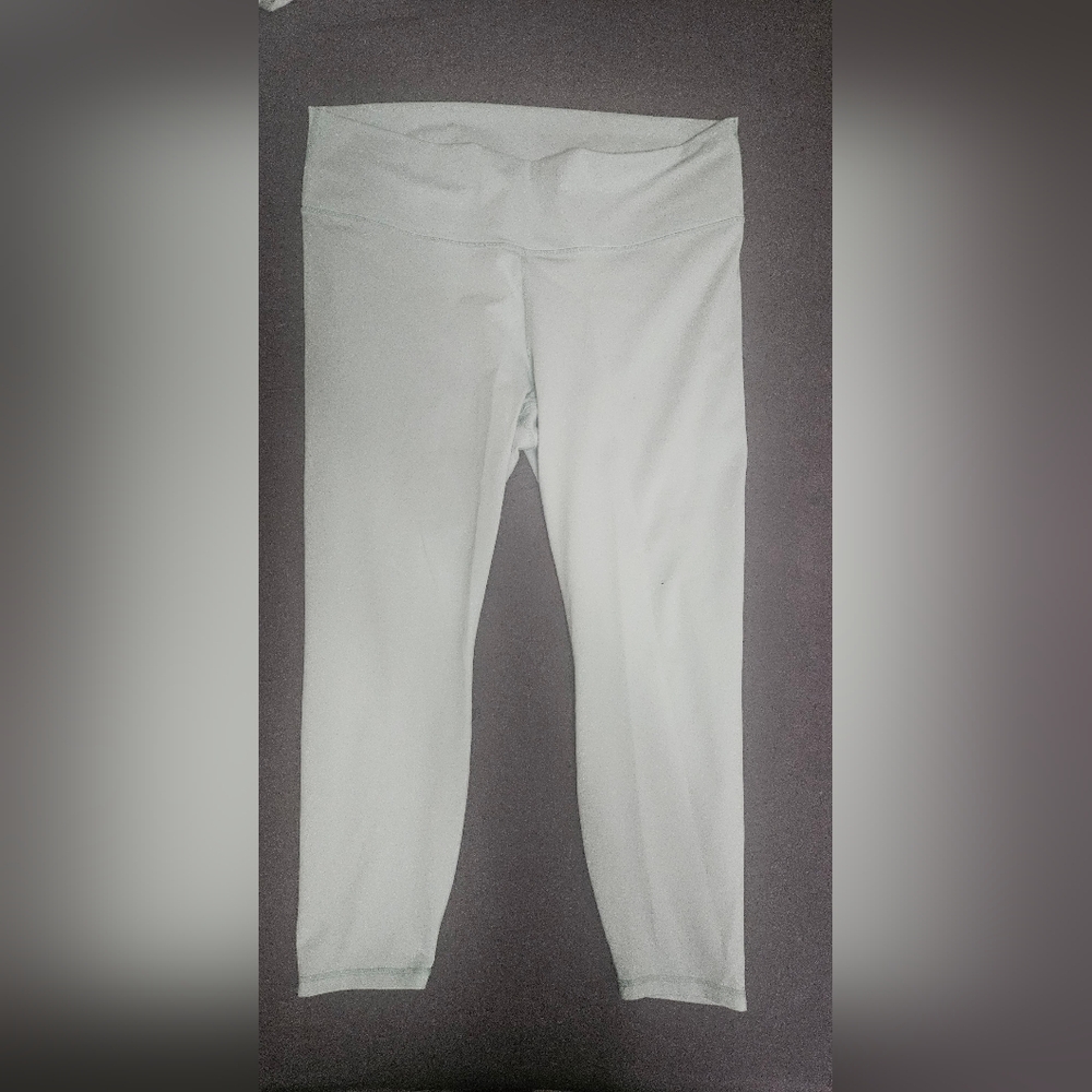 Fabletics powerhouse plus size legging mint